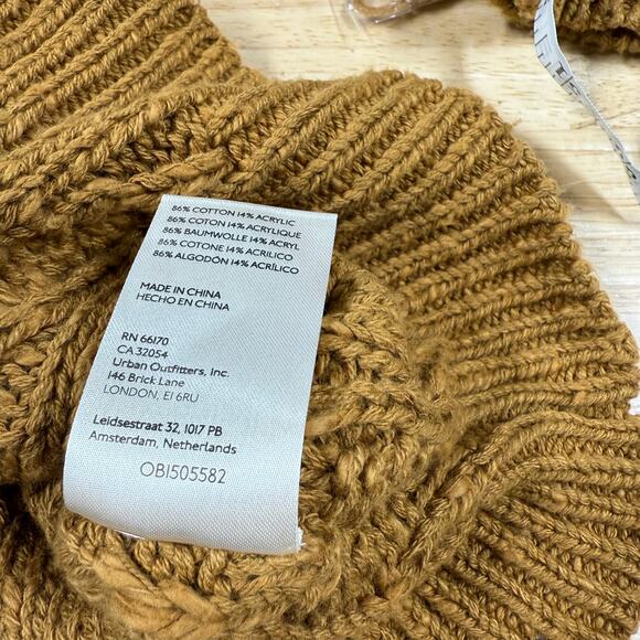 Free People NWT Isla Cable Stitch Tunic Sweater Spice Cake Oversized Size M - Picture 12 of 13